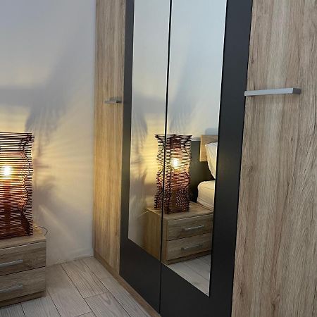 City Center Properties - Modern Room With Ac & Ensuit Bathroom - Room 1 圣保罗湾城 外观 照片