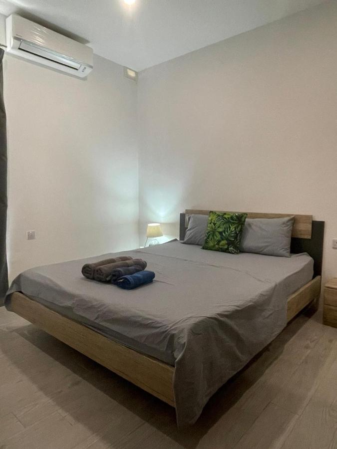 City Center Properties - Modern Room With Ac & Ensuit Bathroom - Room 1 圣保罗湾城 外观 照片