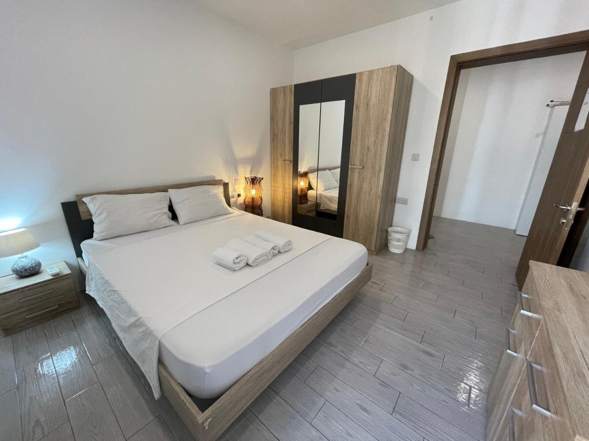 City Center Properties - Modern Room With Ac & Ensuit Bathroom - Room 1 圣保罗湾城 外观 照片